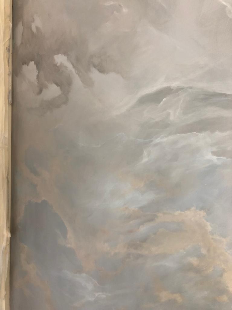 Художественная роспись стены «облака» в массажном салоне «Вай-Тай»